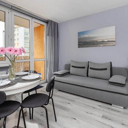 Family Apartment With Balcony In Gdynia By Noclegi Renters Ngoại thất bức ảnh